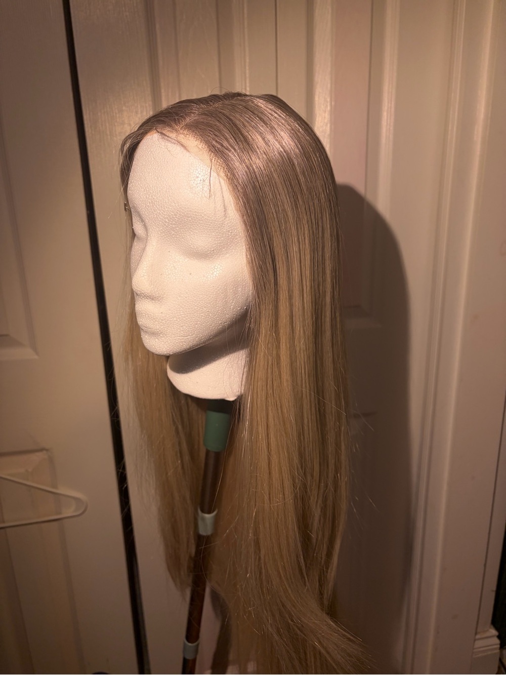 Blonde Long Straight Lace Front Wig - Natural Ash Blonde ombré